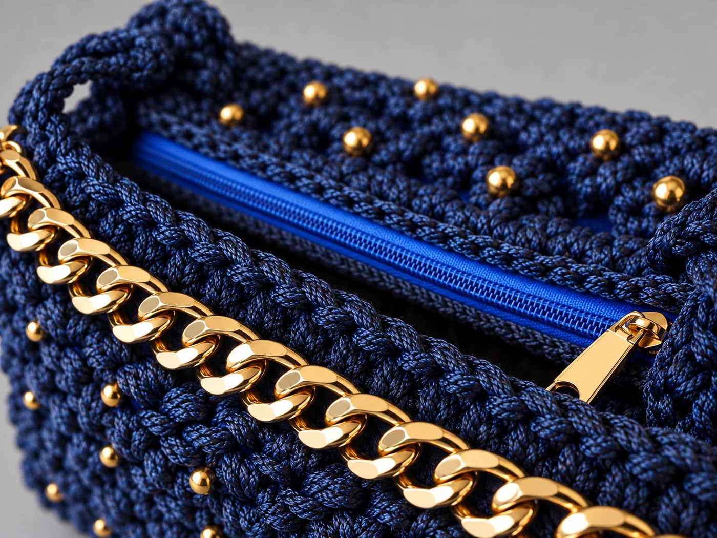 Blu notte, borchie e catena, borsa fatta a mano Panna Bags