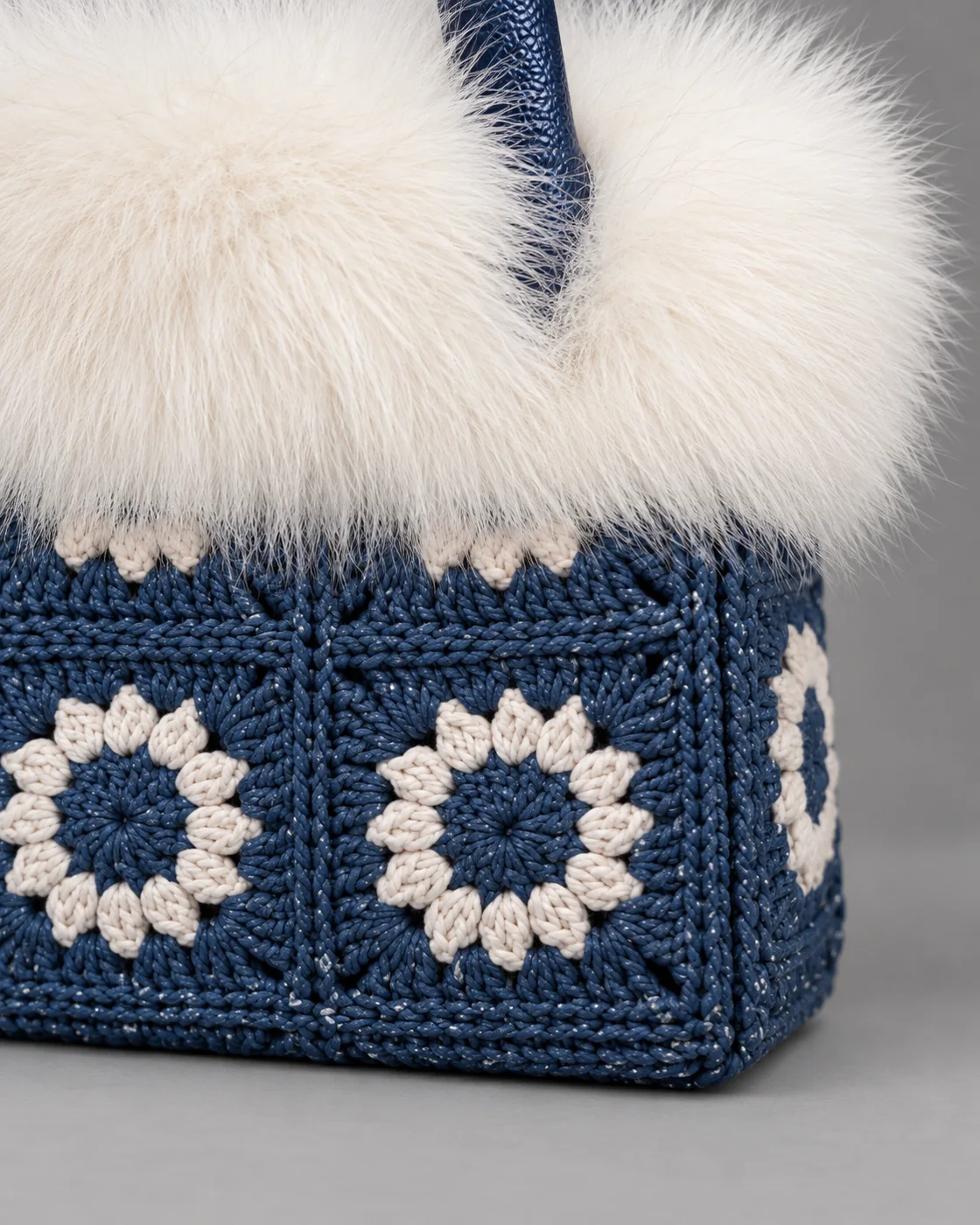 Blu a margherite, bordo in pelo, borsa fatta a mano Panna Bags