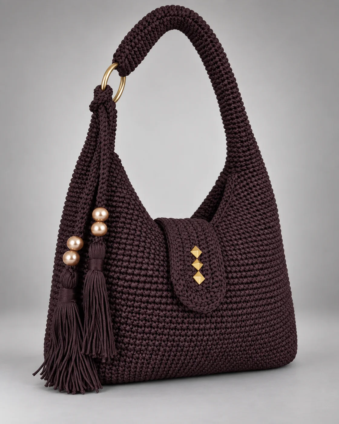 Bordeaux, borchie a piramide, borsa fatta a mano Panna Bags