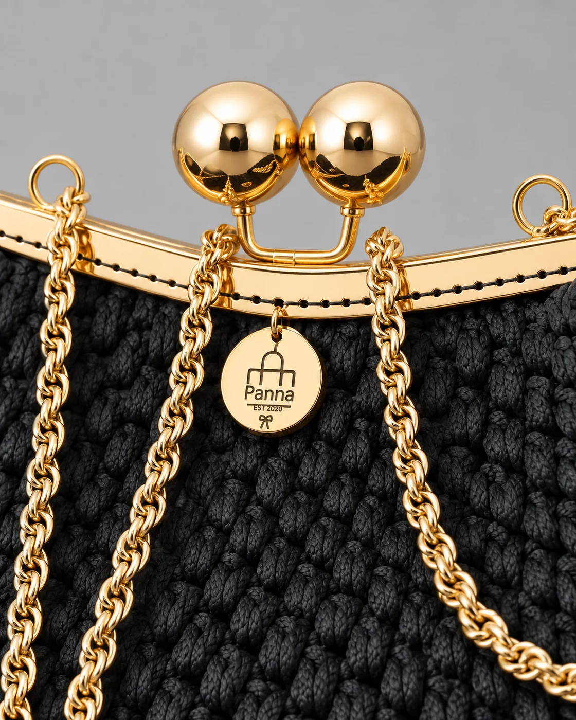 Nera, chiusura a sfere, borsa fatta a mano Panna Bags