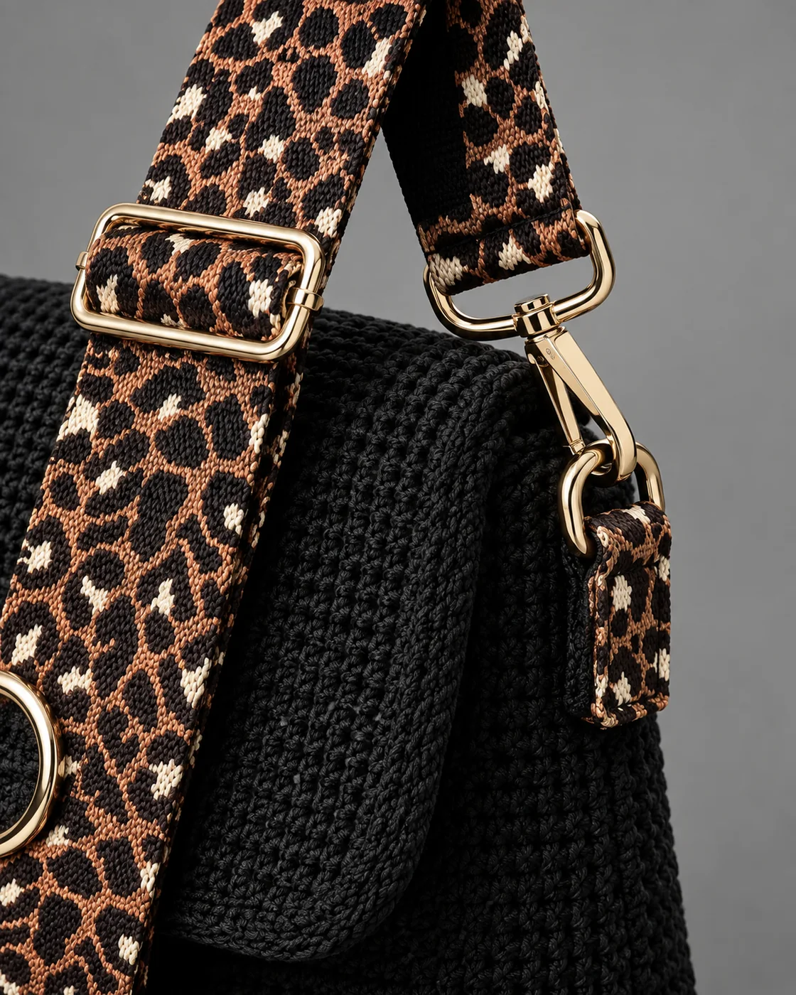 Tracolla nera, spallaccio leo, borsa fatta a mano Panna Bags