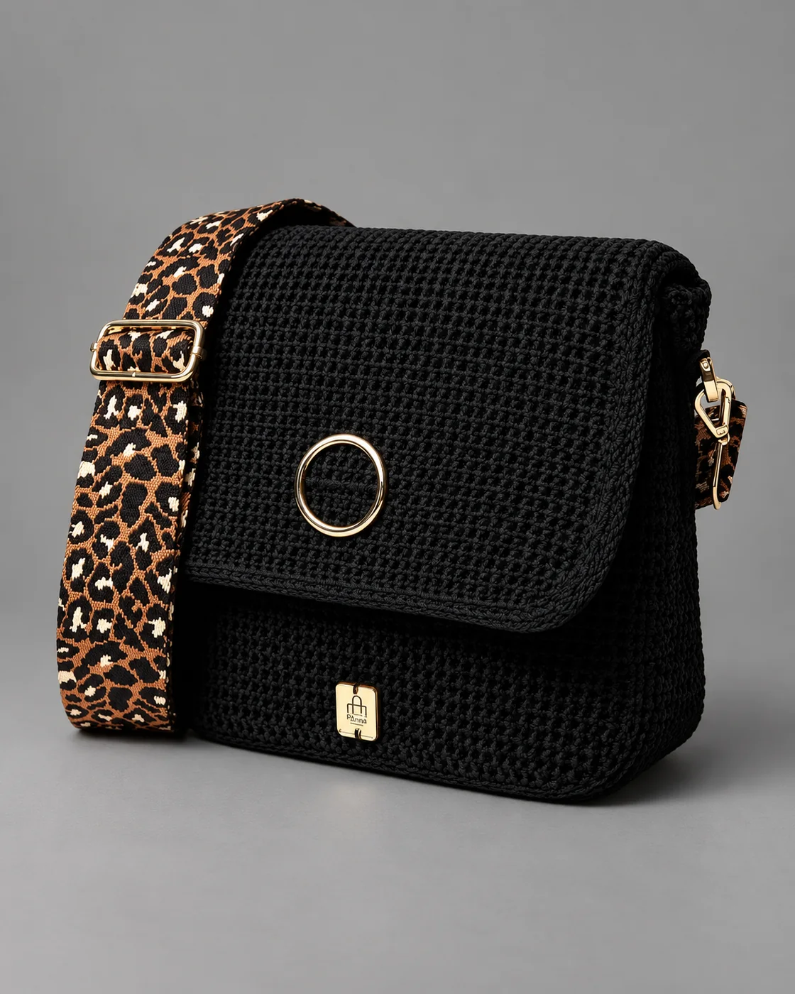 Tracolla nera, spallaccio leo, borsa fatta a mano Panna Bags